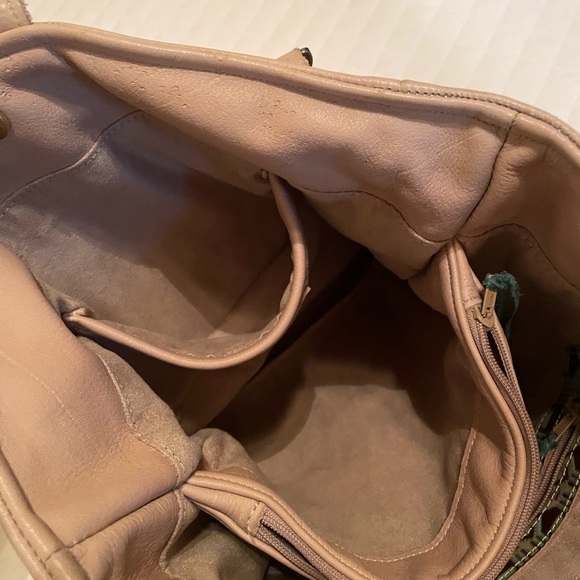 Austin Ranch Leather Handbag - Picture 8 of 8